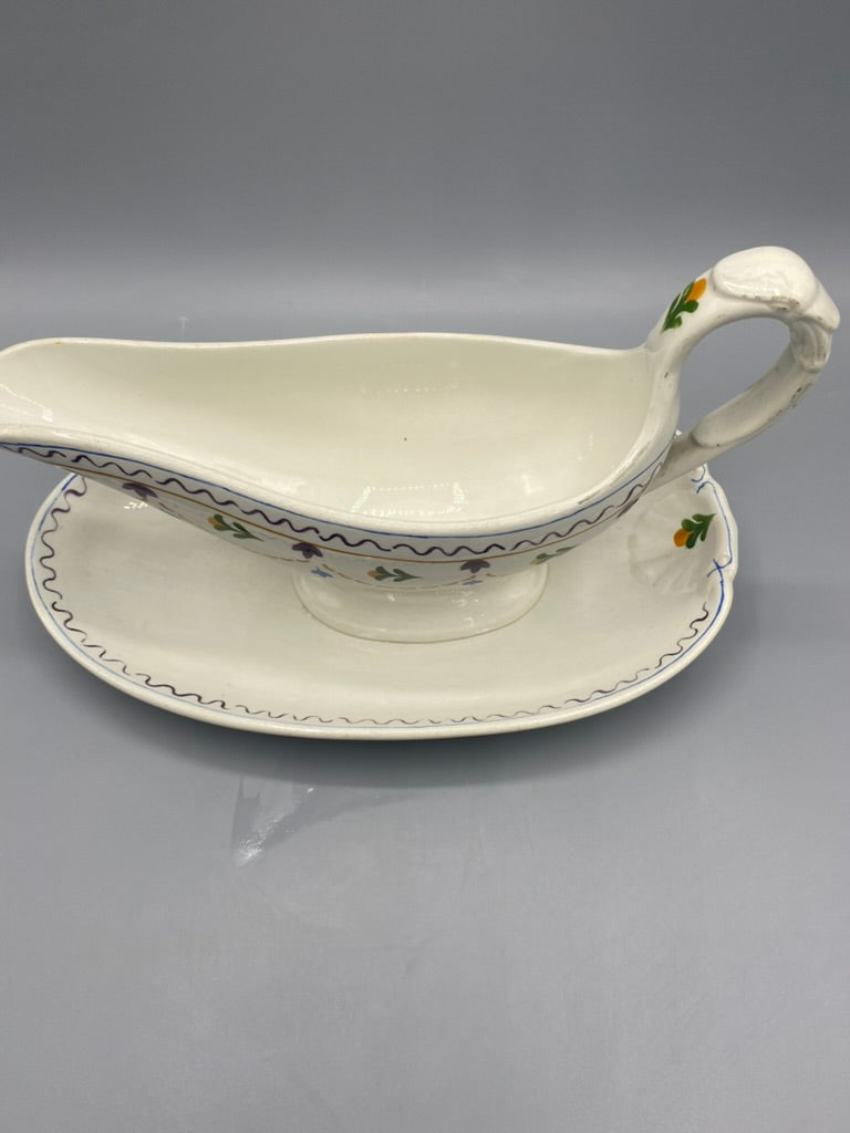 Longueur du dormant de la saucière mesurée au mètre ruban