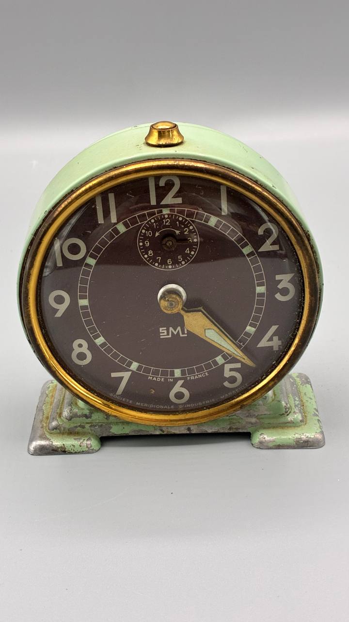 Réveil mécanique SMI – Vert céladon – Socle Art Déco – Fonctionnel