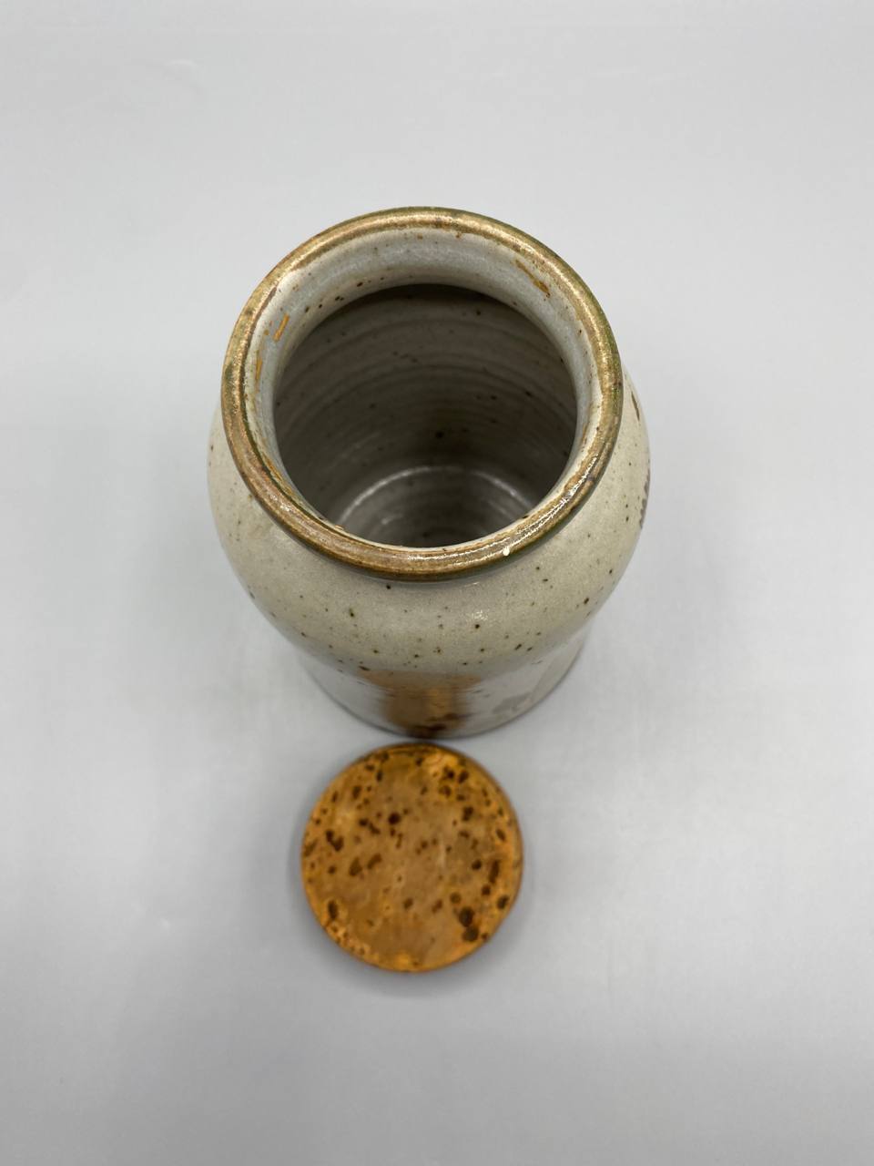 Pot en grès artisanal Poterie Corse Oletta décor paillote peint à la main bouchon liège