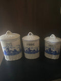 Lot de 3 boîtes de cuisine en faïence – Décor moulins style Delft – Tchécoslovaquie