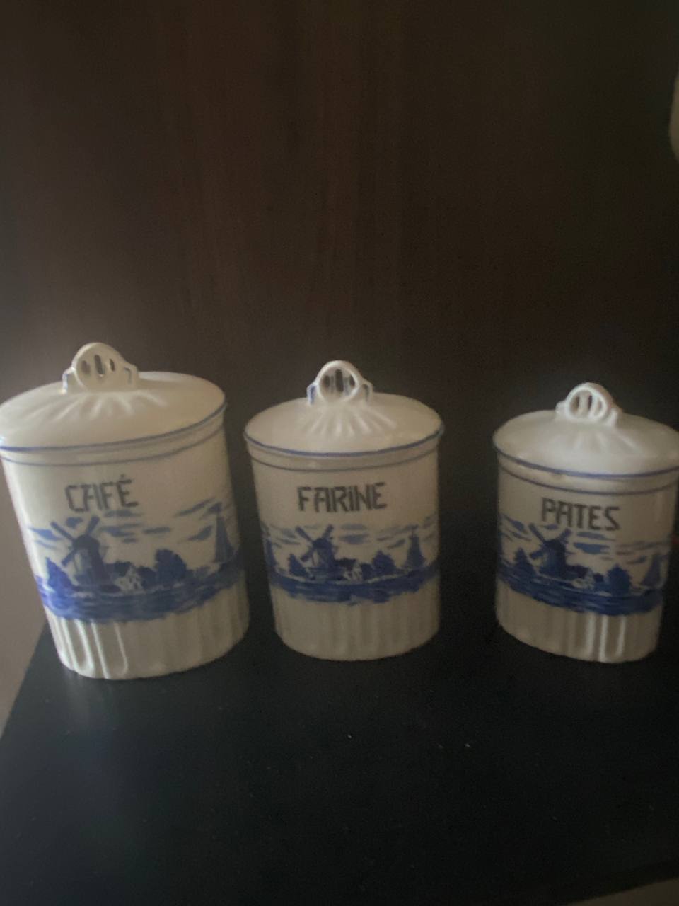 Lot de 3 boîtes de cuisine en faïence – Décor moulins style Delft – Tchécoslovaquie