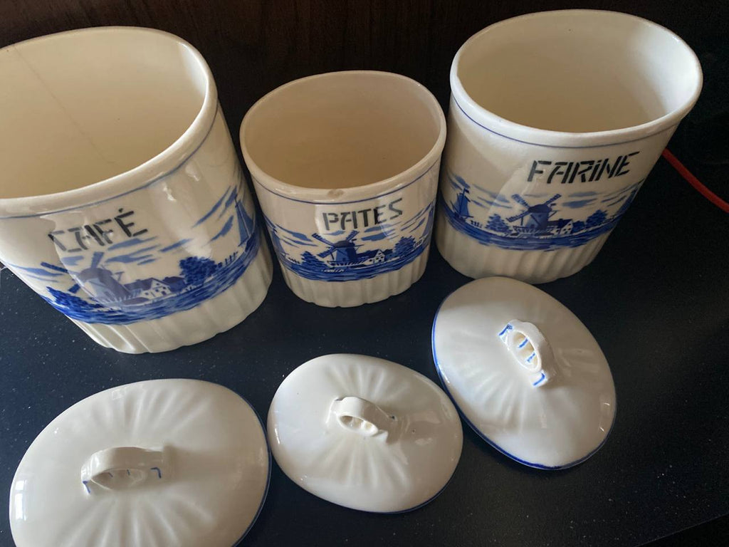 Lot de 3 boîtes de cuisine en faïence – Décor moulins style Delft – Tchécoslovaquie