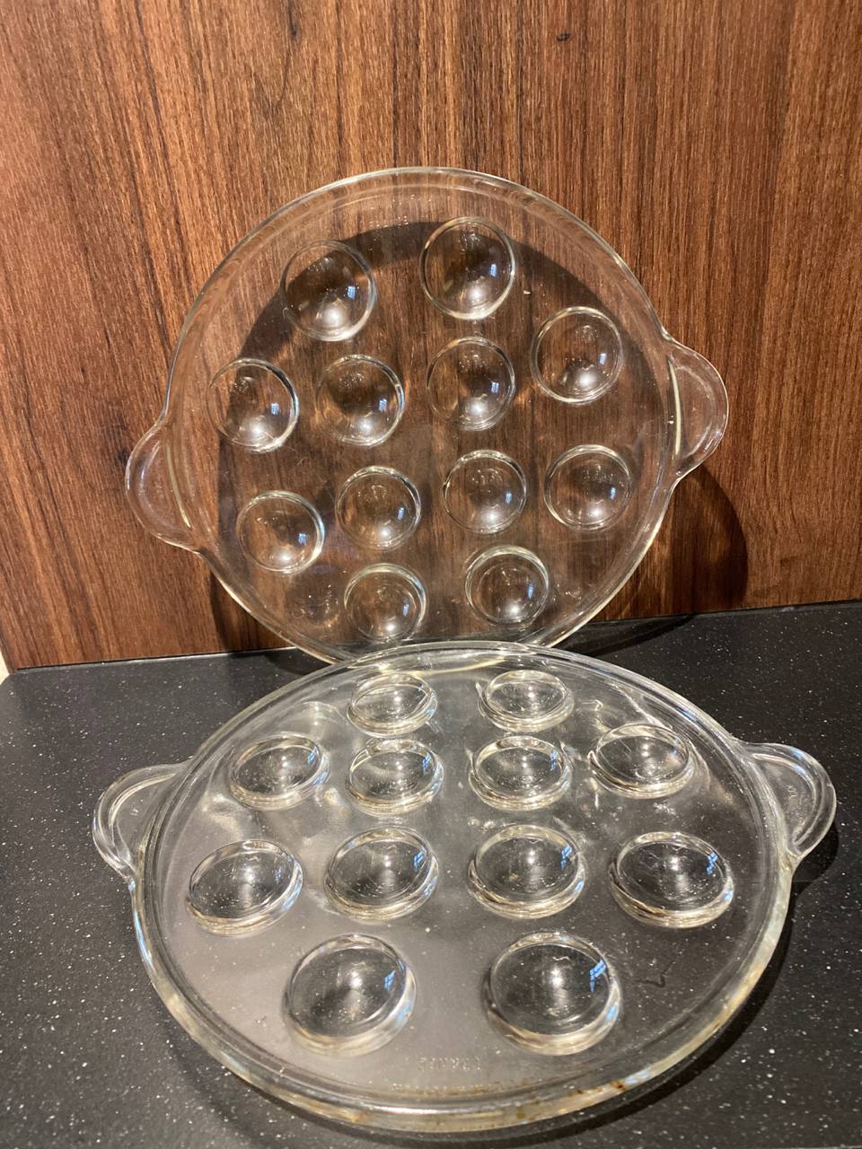 Ensemble 7 plats à escargots Pyrex verre – Années 1960