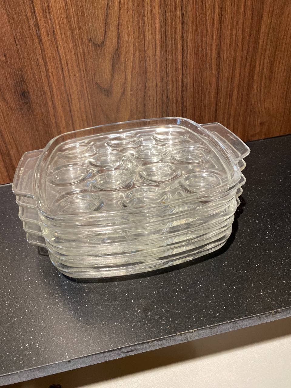 Ensemble 7 plats à escargots Pyrex verre – Années 1960