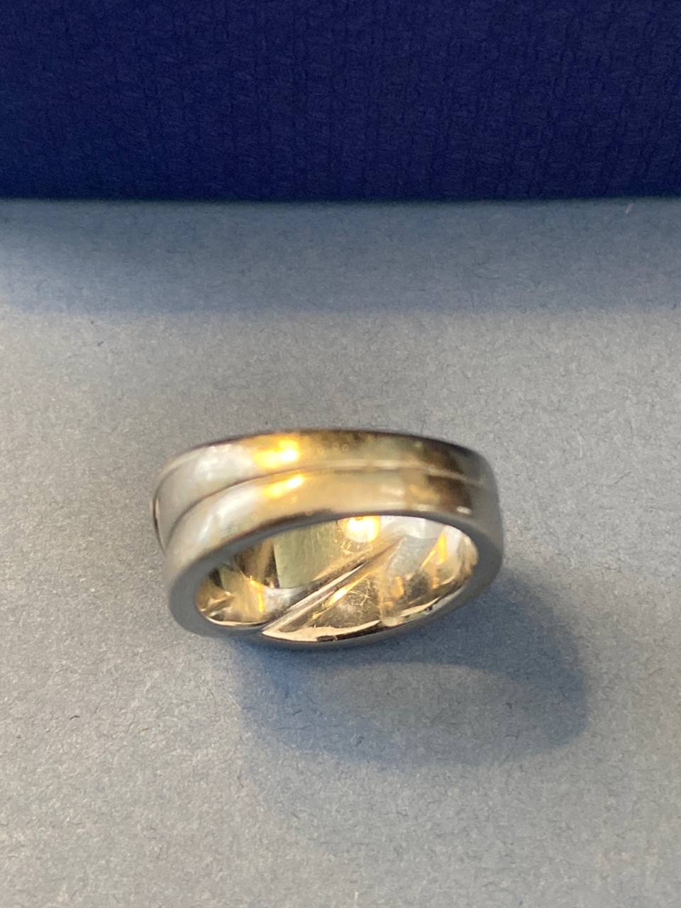 Bague chevalière en acier 316L – Motif ajouré stylisé – Mixte – Taille 50