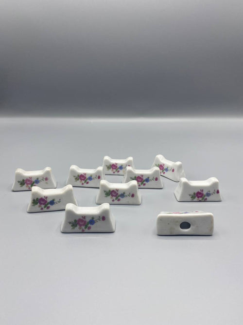 10 repose-couteaux porcelaine blanche – Bouquet de roses polychrome