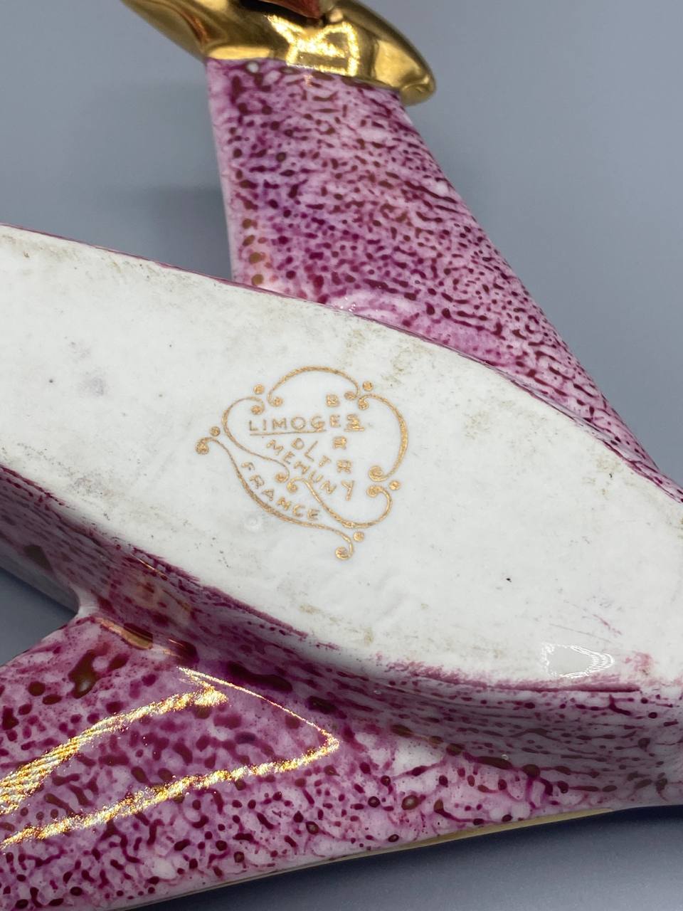 Avion porcelaine rose et or – Salières et poivrier amovibles – Limoges France