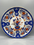 Paire d'assiettes en porcelaine japonaise – Décor Imari bleu cobalt rouge et or – Arita début XXe siècle