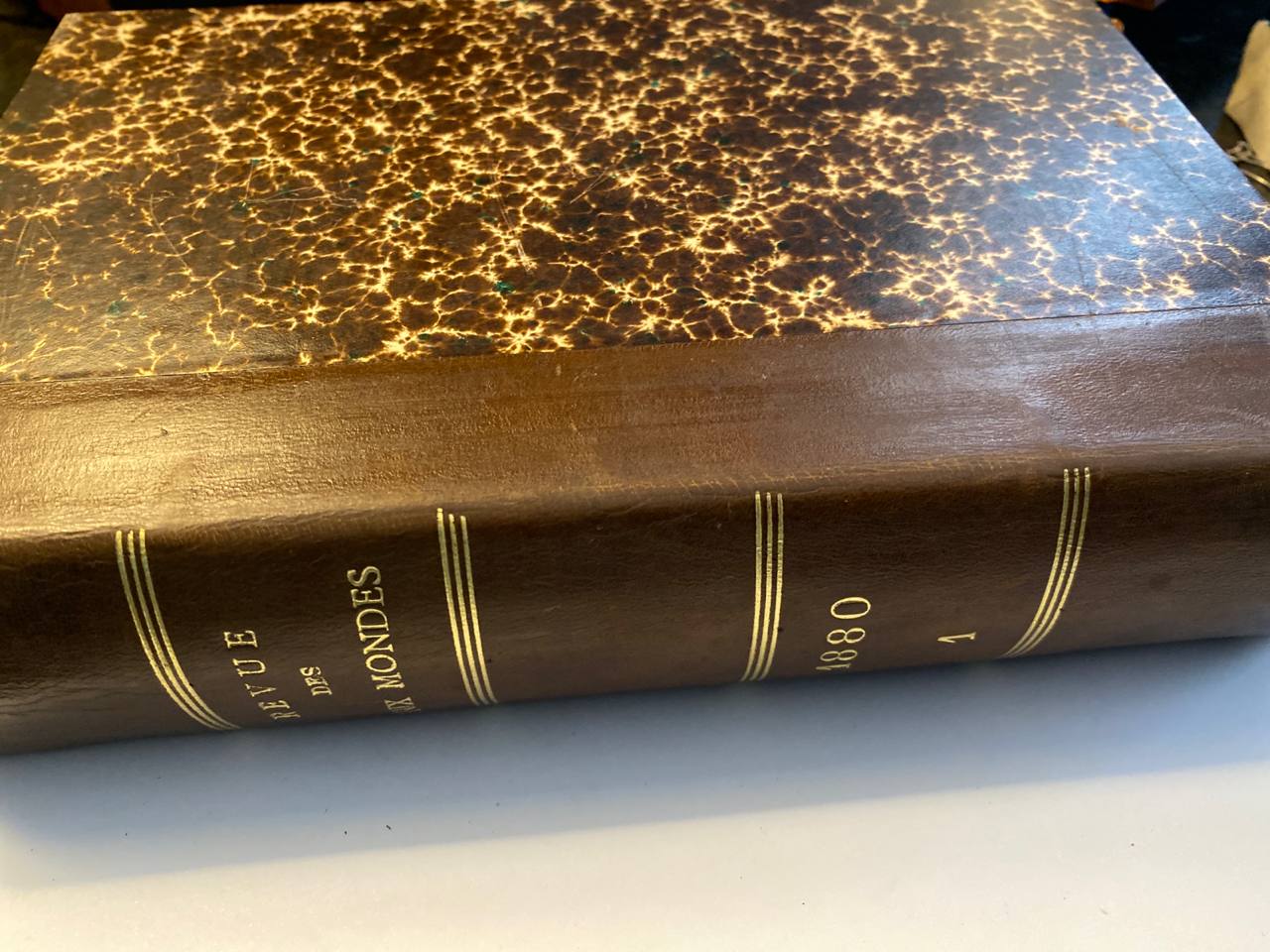 Revue des Deux Mondes – 1880 – Tome Trente-Septième