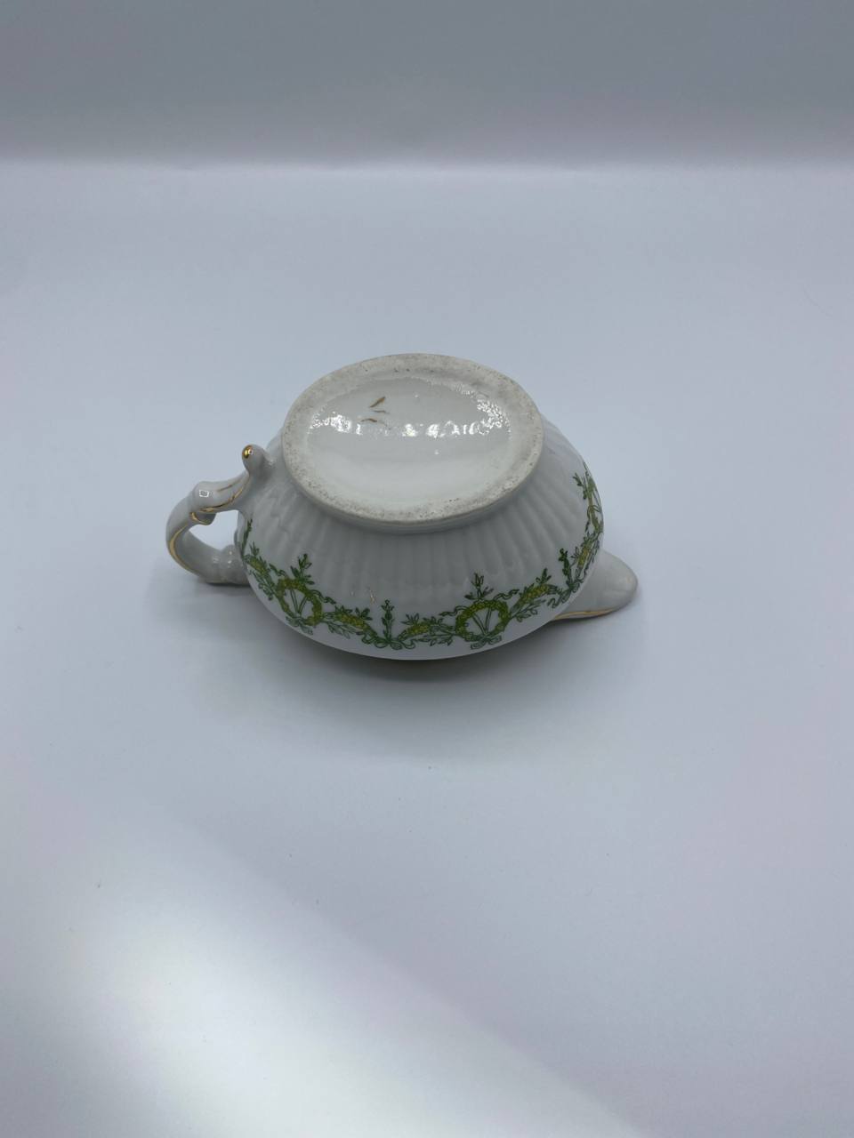 Crémier porcelaine – Décor guirlandes vertes et or – Style Napoléon III