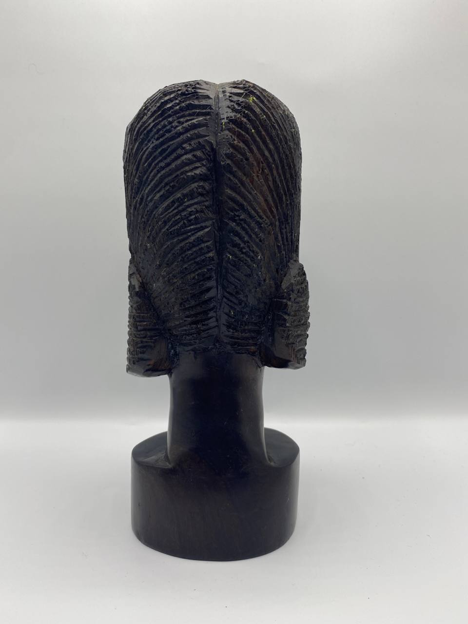 Buste féminin sculpté en bois – Coiffure tressée – Art africain