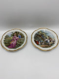Paire d'assiettes décoratives Jammet Seignolles Limoges – Scènes galantes peintes main – Bords dorés festonnés