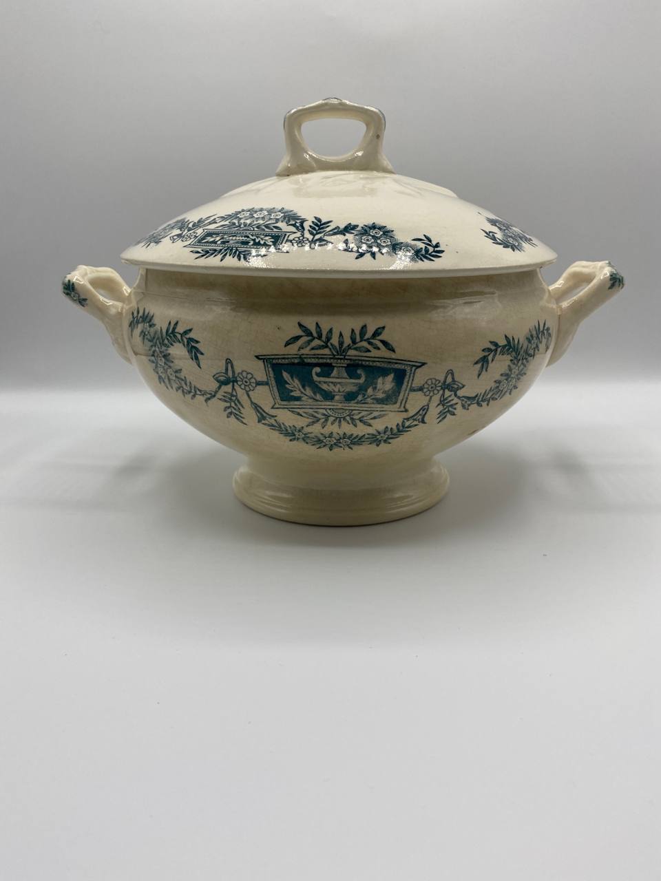 Soupière ancienne en faïence fine – Modèle Lutèce – Manufacture de Longchamp