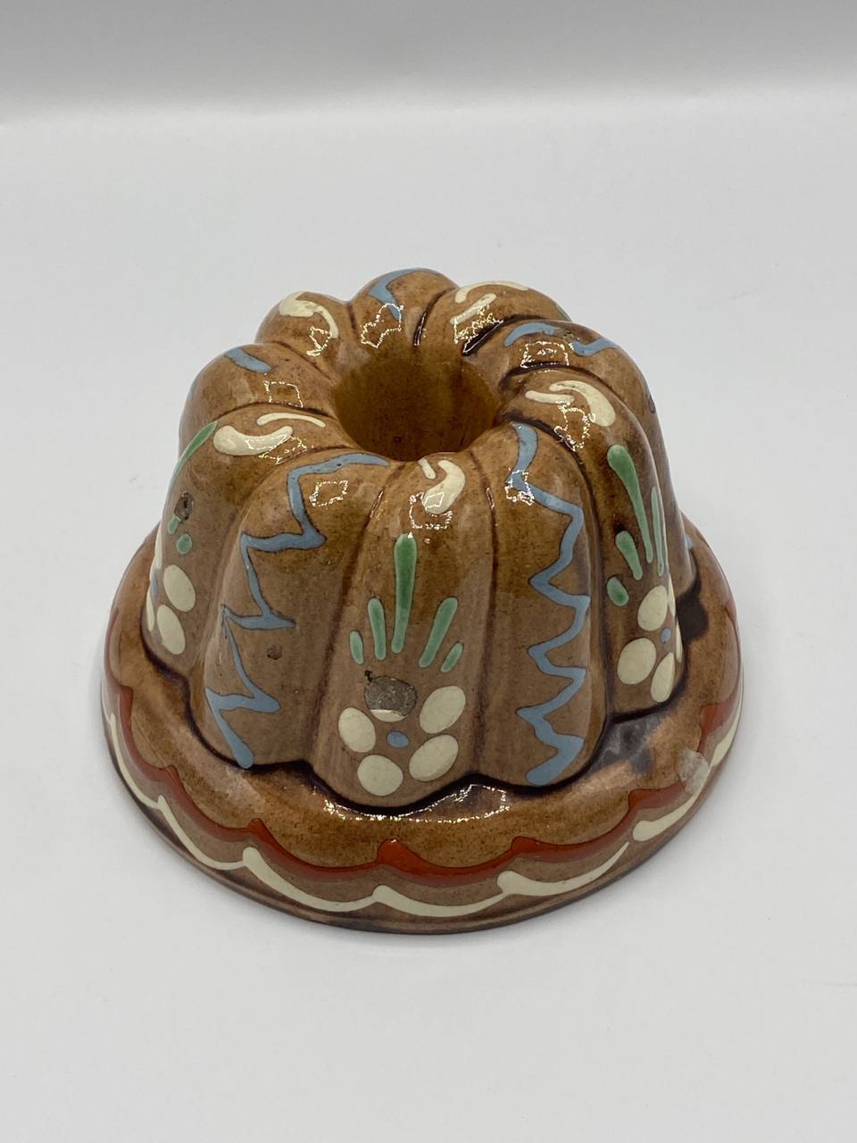 Petit moule à kouglof mural – Céramique vernissée – Décor polychrome