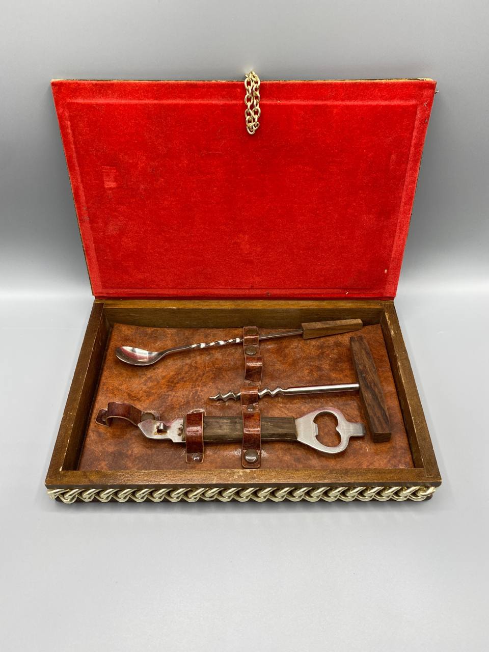 Coffret bar vintage thème marin – Tire-bouchon, décapsuleur et cuillère à mélanger