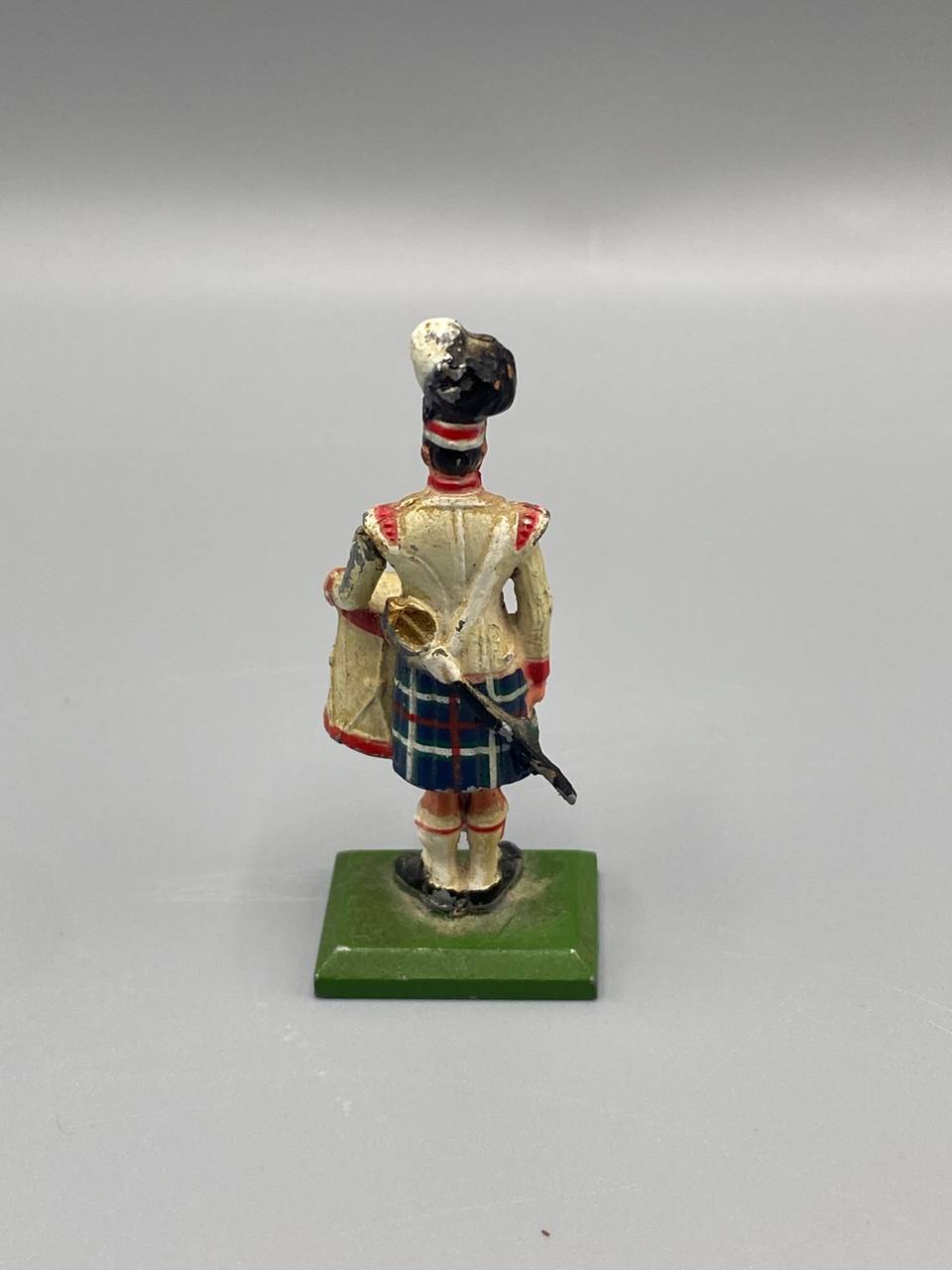 Figurine de collection – Tambour-major écossais en tenue de parade – William Britain & Sons