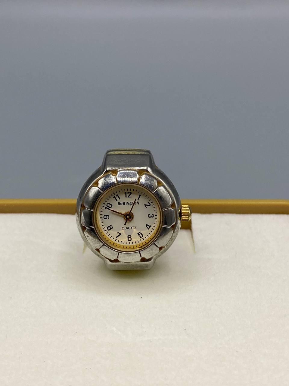 Bague-montre BoHINGToN – Quartz – Anneau extensible acier bicolore – Pile à changer