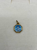 Médaille miniature Sainte Thérèse de Lisieux – Émail bleu translucide – Monture octogonale dorée