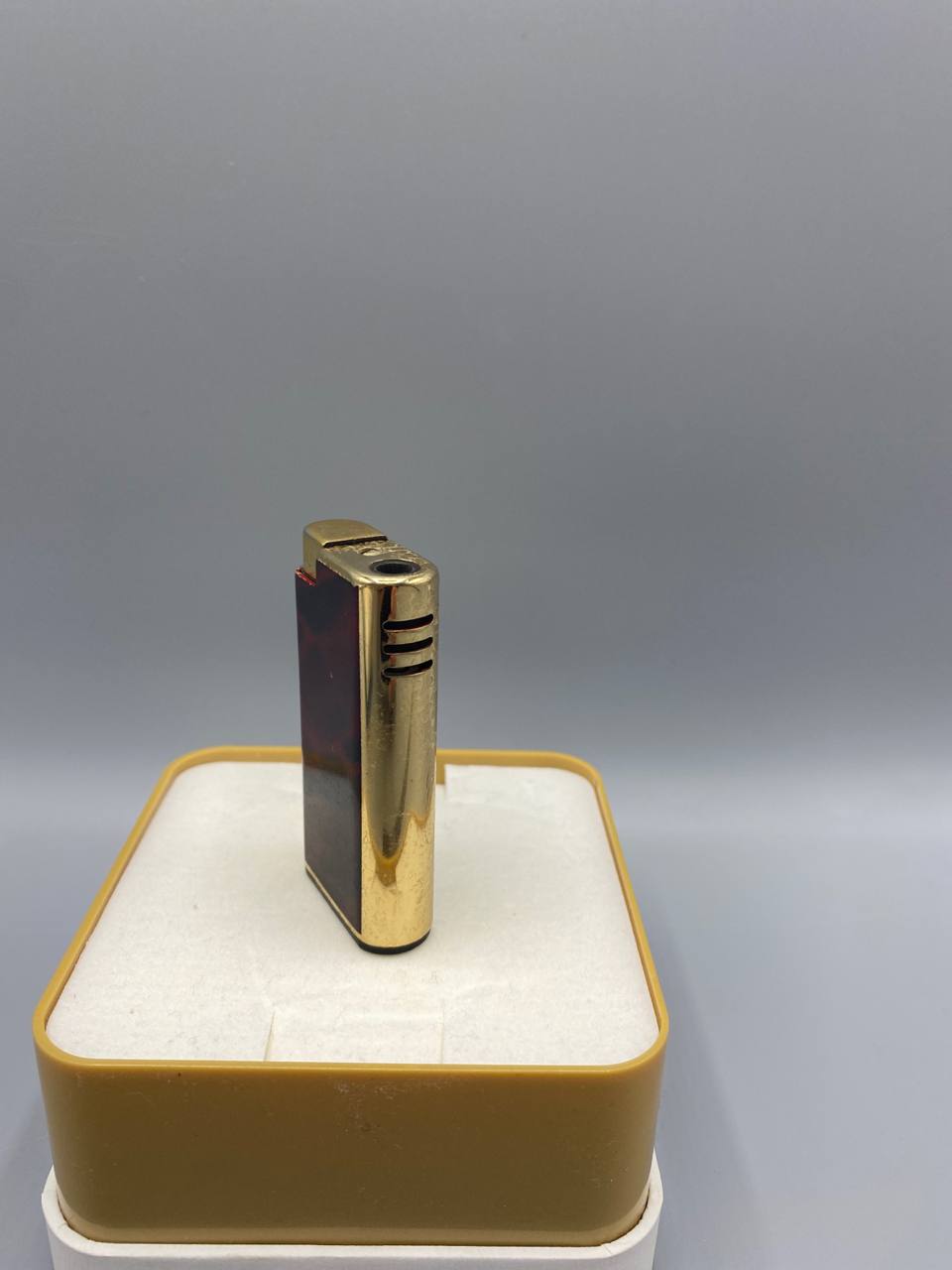 Briquet Colibri Super 10 Quarzo – Laque bordeaux et doré – Allumage piézo – Vintage