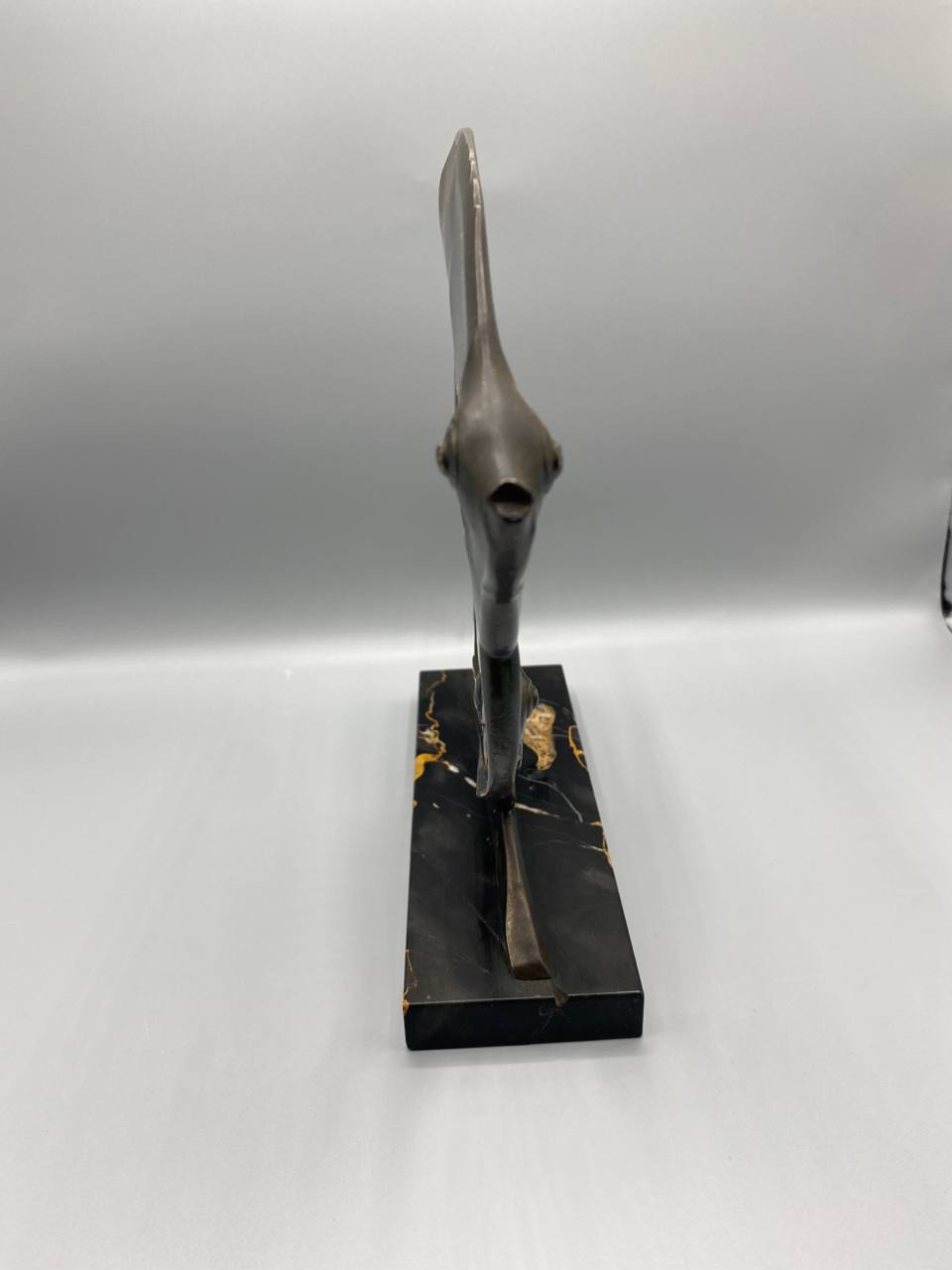 Sculpture Art Déco – Deux scalaires – Signée M. Font – Bronze et marbre Portoro