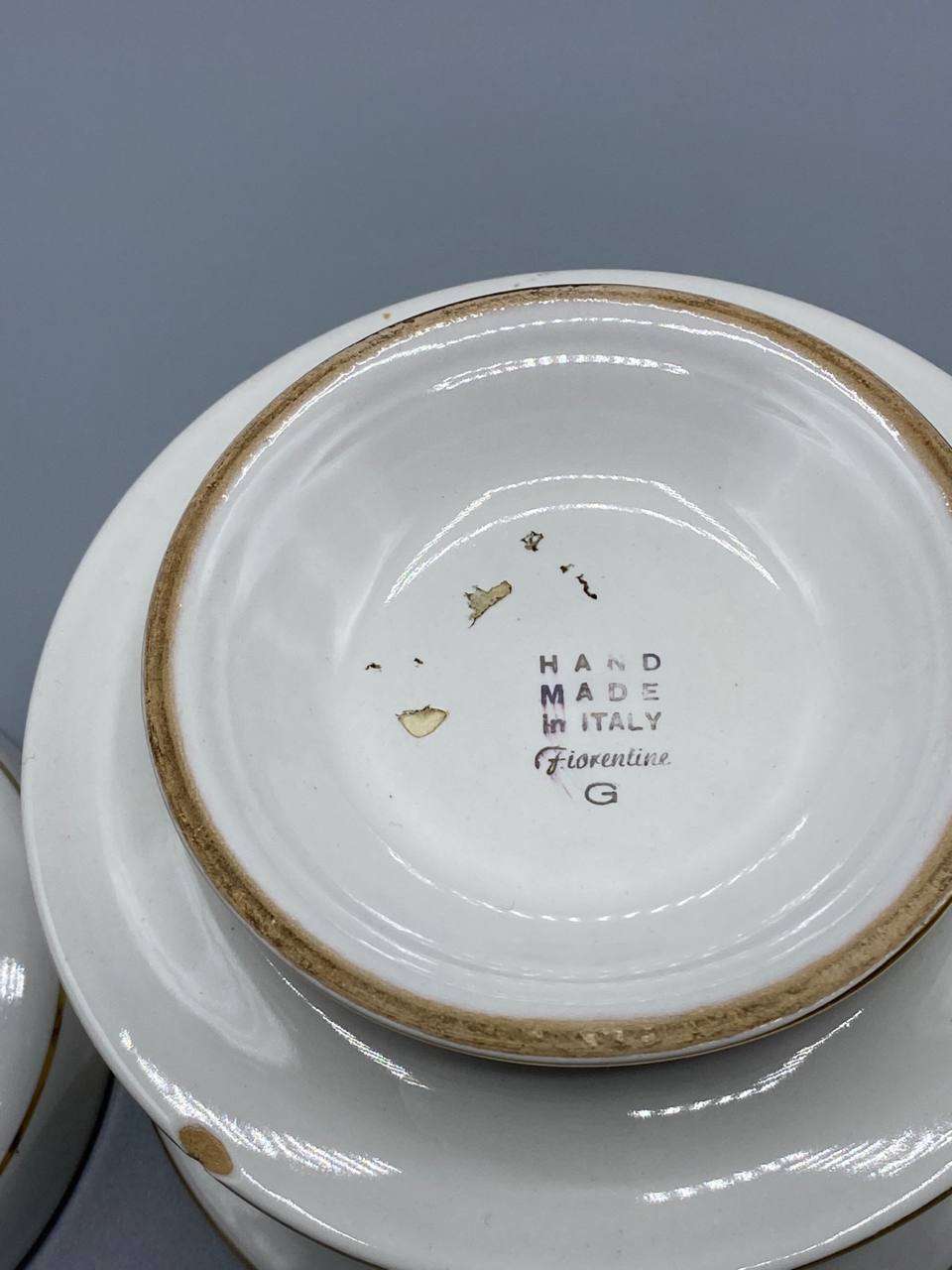 Bonbonnière porcelaine Fiorentine – Décor floral polychrome – Dorure or fin – Hand Made Italy