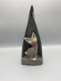 Sculpture chat bois laqué craquellé – Forme conique – Folk art balinais