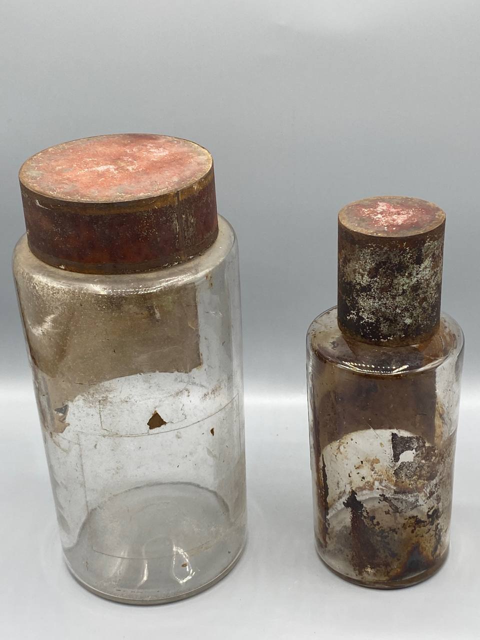 Paire flacons d'apothicaire verre soufflé – Flores Pectorales et Pulvis Aloes – Officine XIXe siècle