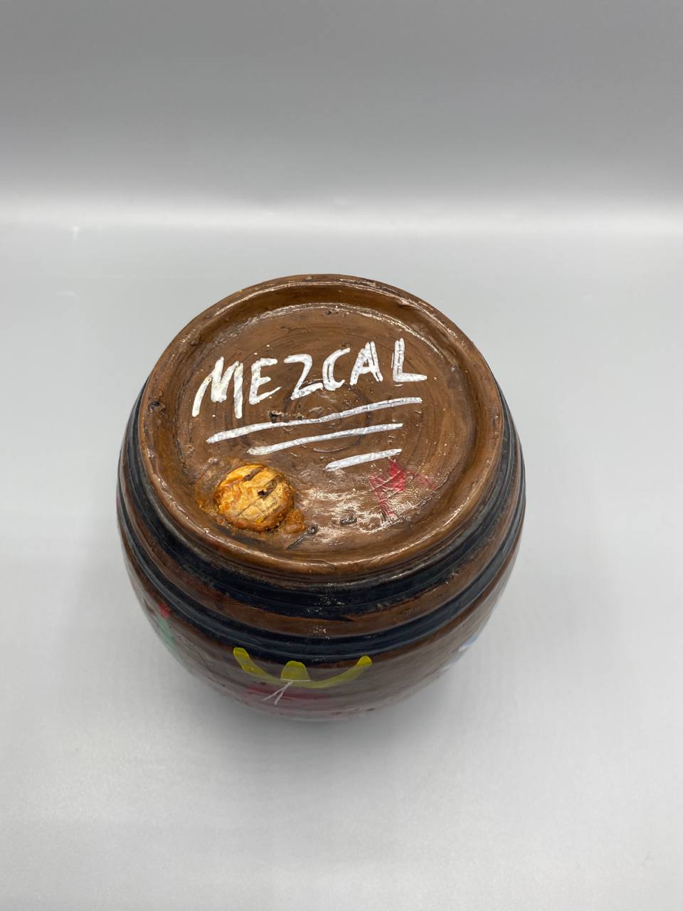 Petit tonneau Mezcal en céramique – Décor agave et personnage – Oaxaca Mexique