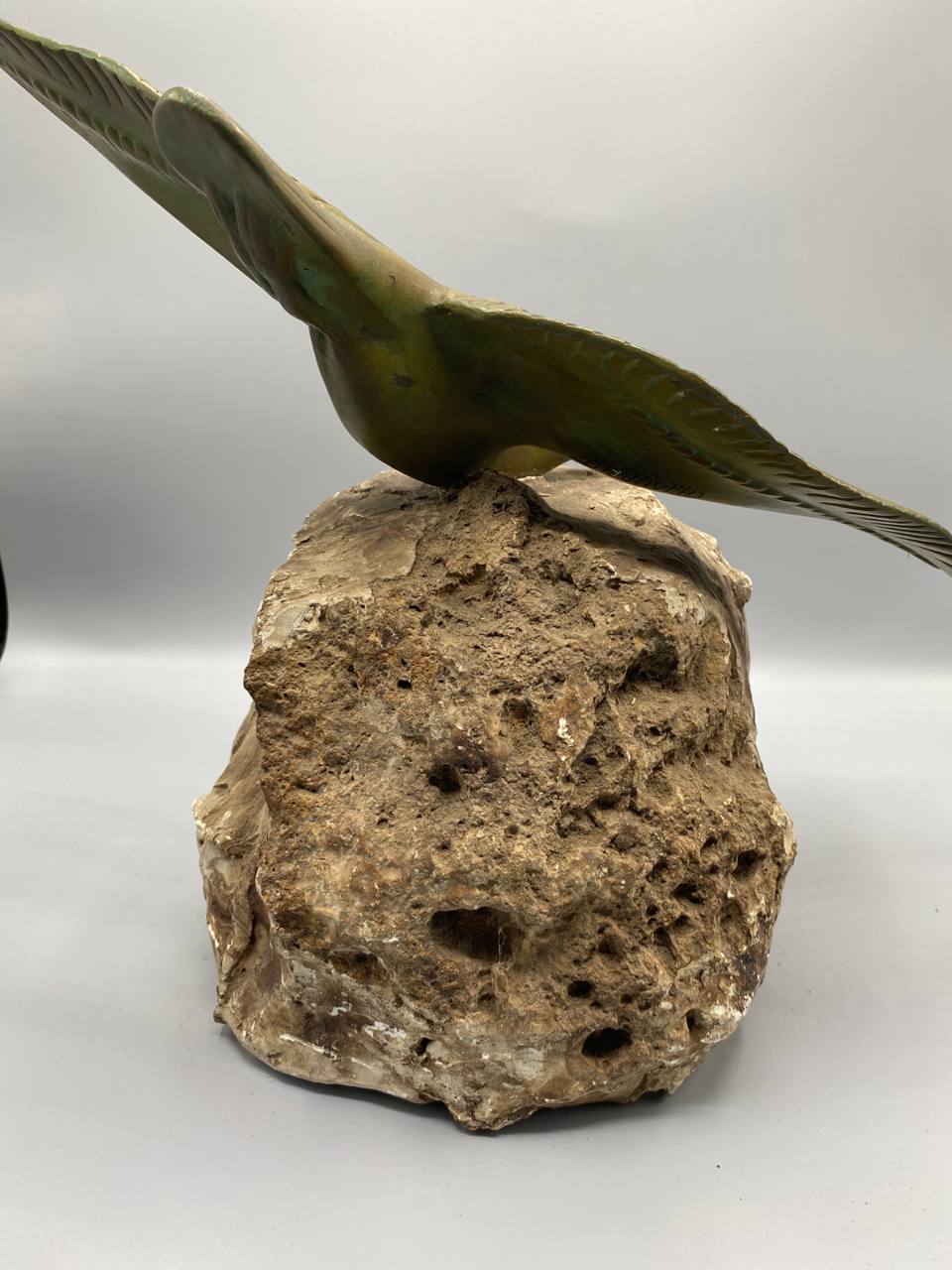 Mouette en vol – Bronze signé G.H. Laurent – Socle pierre naturelle – Art déco