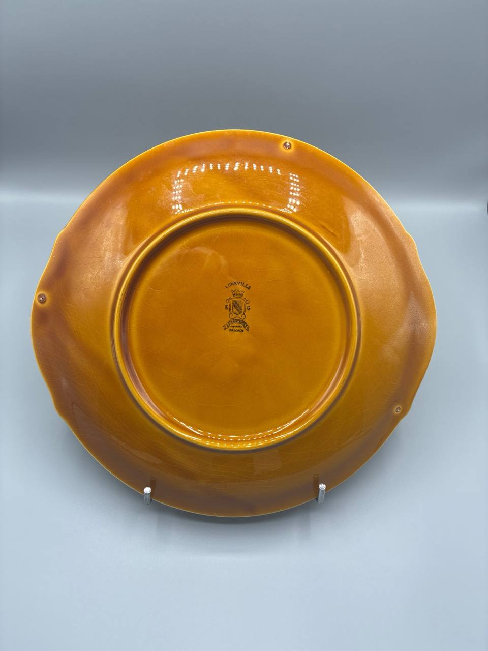 Plat faïence glaçure ambrée – Lunéville Keller & Guérin – début XX ème