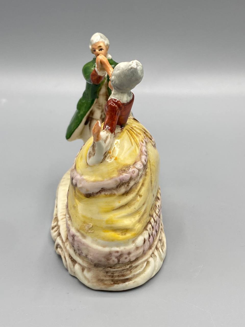 Groupe en porcelaine – Couple dansant style XVIIIe – Germany