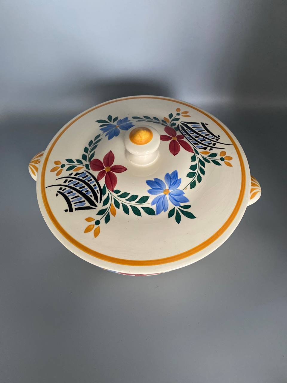 Soupière ancienne "Versailles" en exclusivité Galeries Lafayette, céramique, décor floral