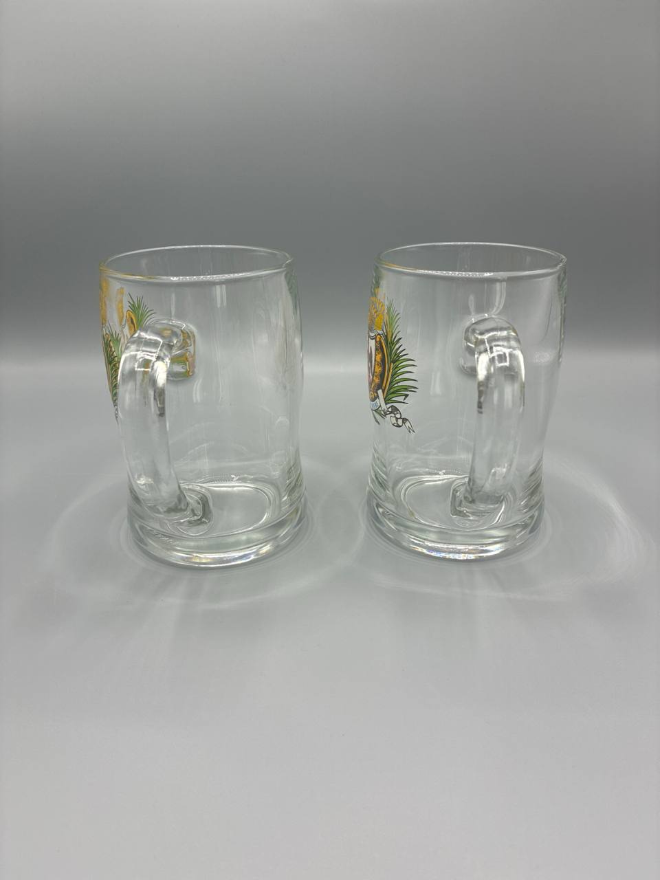 Paire de chopes à bière verre "La Bonne Bière", blason héraldique, années 60-80