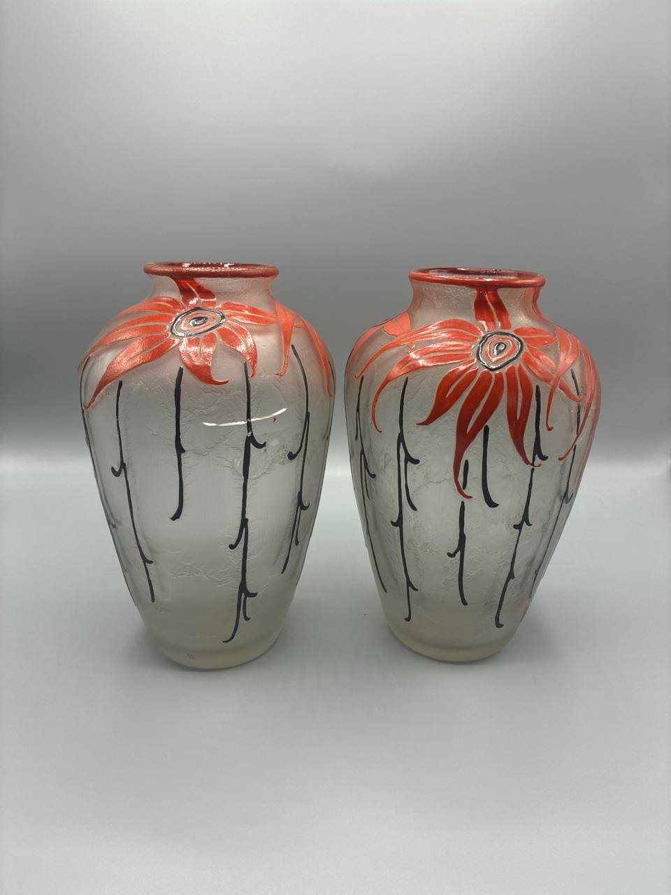 Paire de vases Legras – Verre émaillé floral rouge – Art Déco