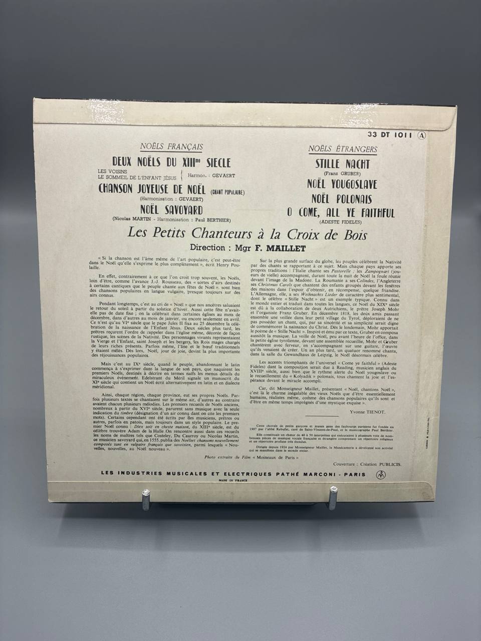 Vinyle ancien Pathe Marconi Les Petits Chanteurs a la Croix de Bois Noels Francais et Etrangers