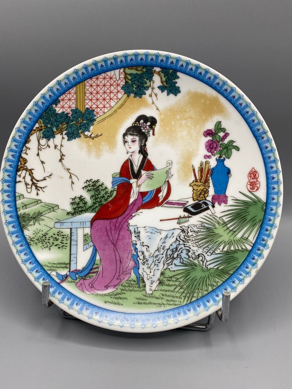 Assiette porcelaine chinoise Tanchun serie Reve dans le Pavillon Rouge Hong Lou Meng