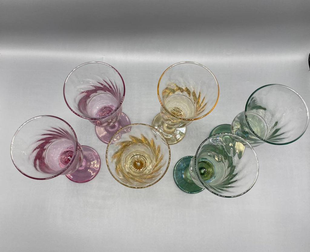 Service de 6 flûtes à champagne en verre soufflé multicolore – Filet or – Bohême