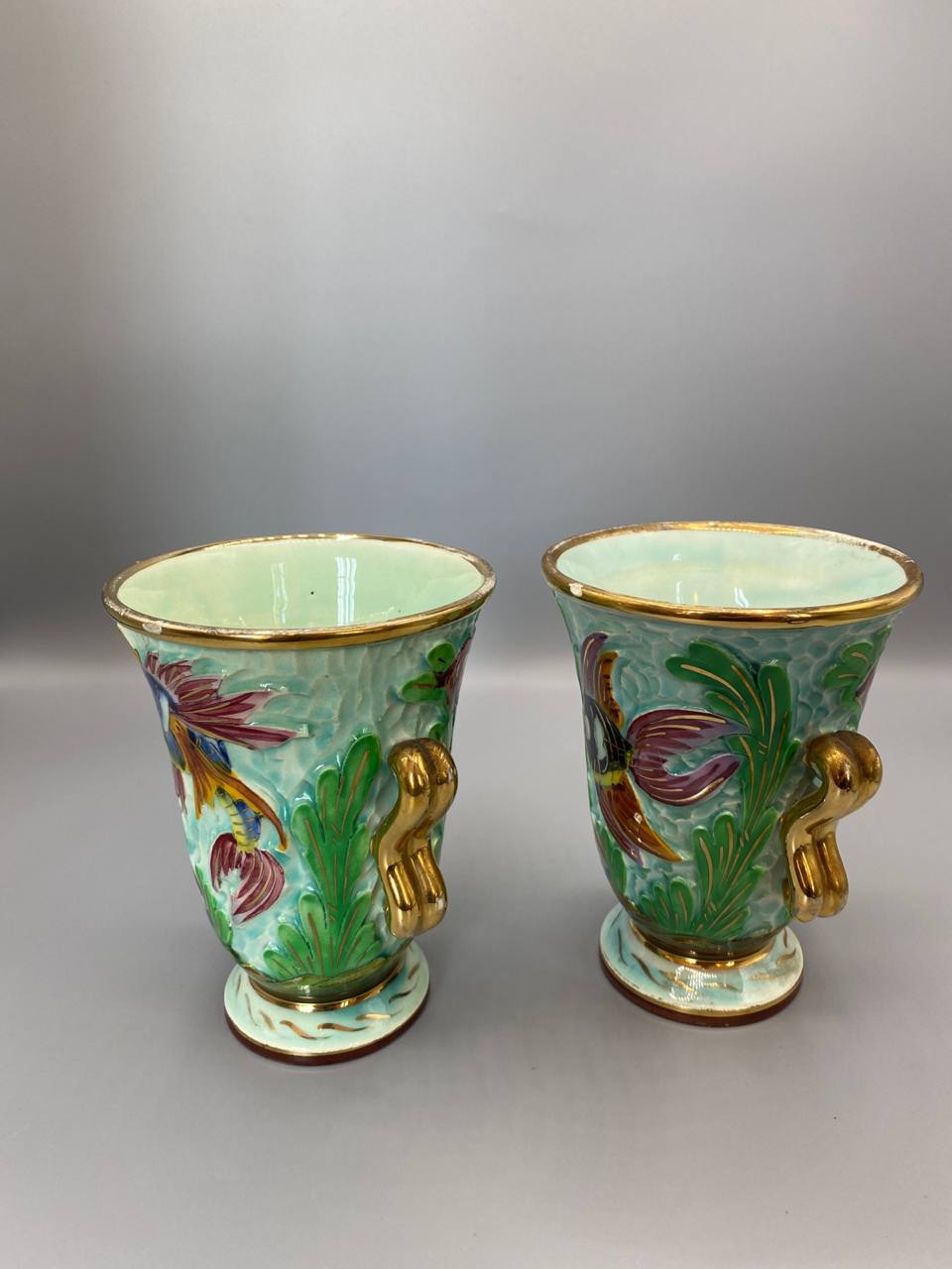 Vue de dessus intérieur émail vert céladon filet or