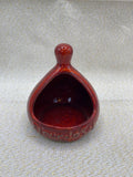 Salière fleur de sel céramique rouge flambée vue de face ouverture triangulaire