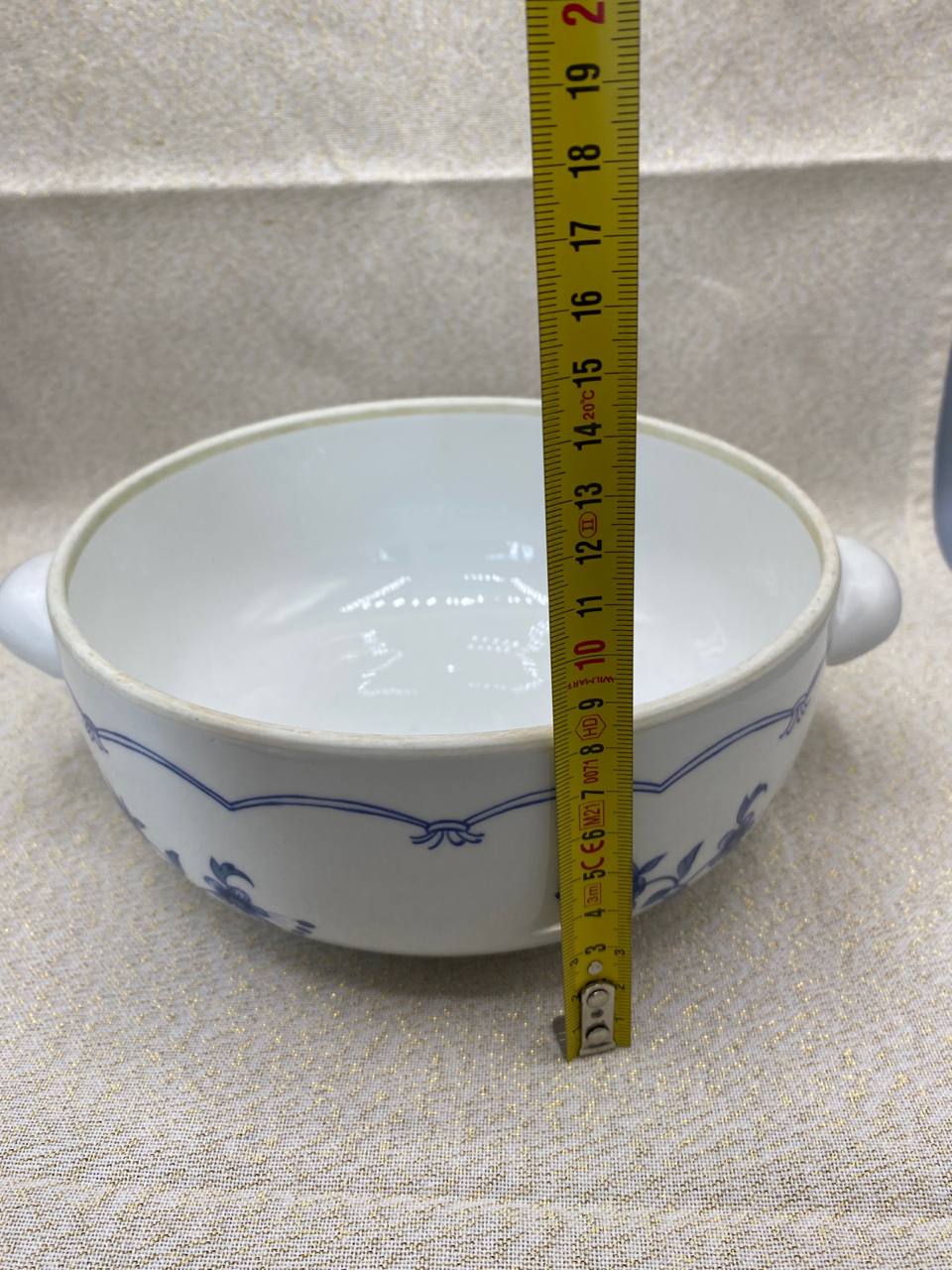 Mesure hauteur soupière Porcelaine de Paris environ 11 cm sans couvercle