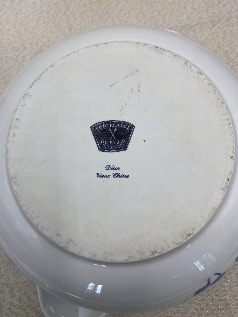 Cachet sous la base Porcelaine de Paris France décor Vieux Chine
