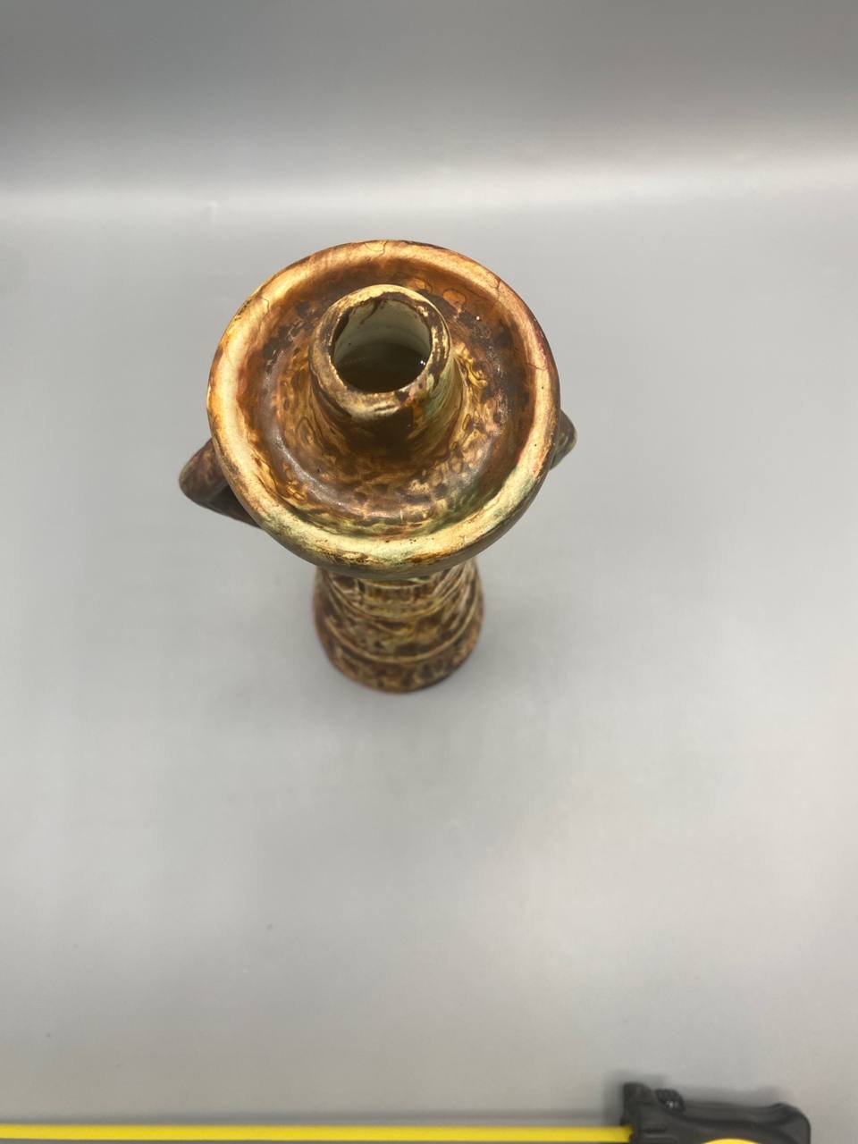 Vue du dessus coupelle bougeoir vase ceramique italienne col etrangle