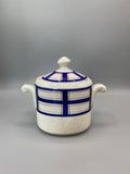 Pot à sucre faïence Sarreguemines décor Ecosse bleu cobalt rouge vue de face couvercle fermé