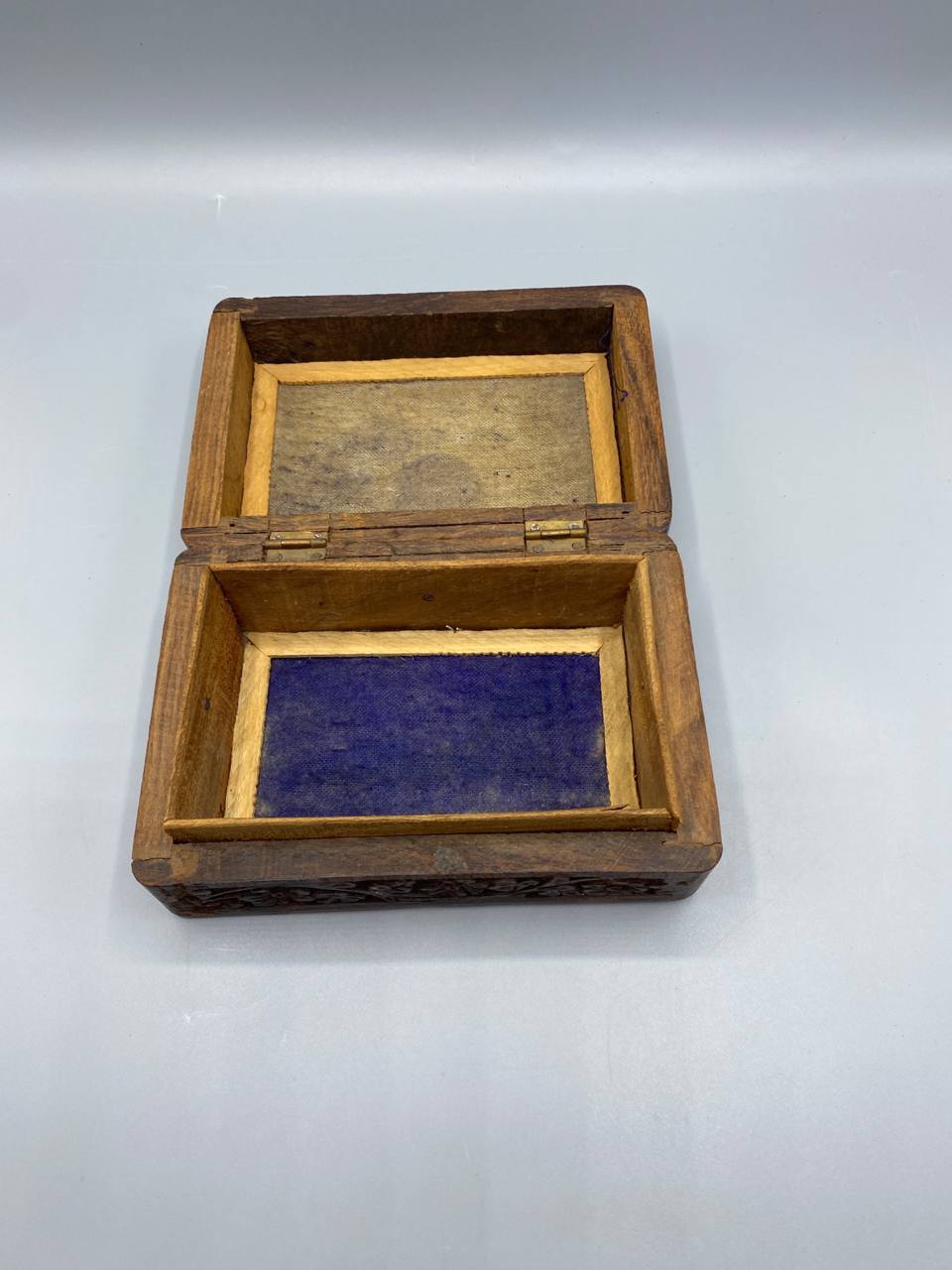 Boîte bois sheesham fond bois brut non sculpté vue de dessous