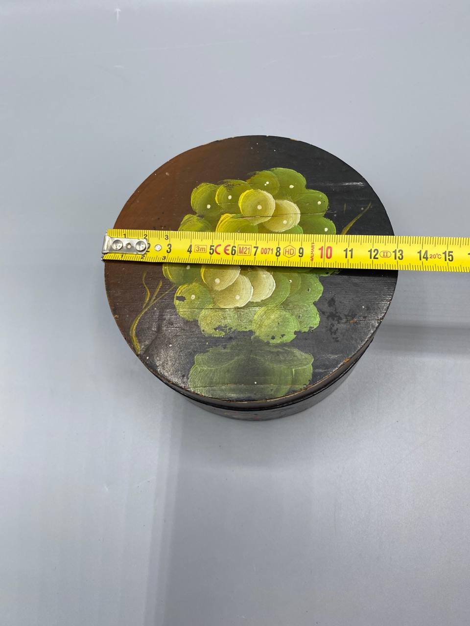Boîte ronde bois peint, mesure diamètre 12 cm