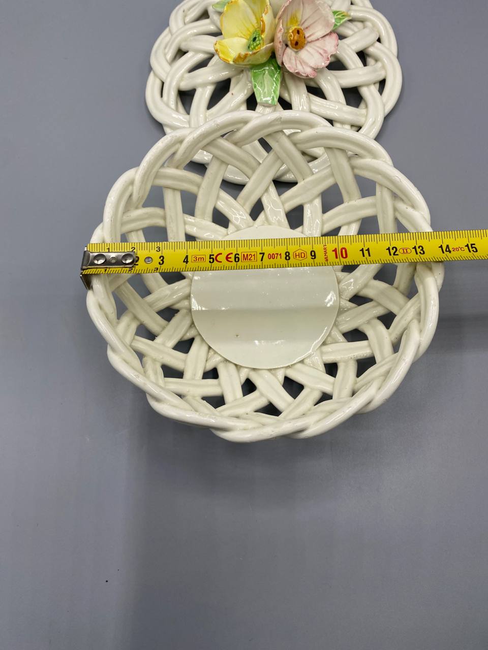 Bonbonnière céramique espagnole avec mètre ruban, diamètre environ 13 cm