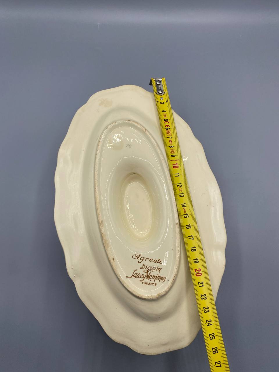 Dessous du dormant, cachet bordeaux Agreste Digoin Sarreguemines France, mètre ruban longueur environ 24 cm
