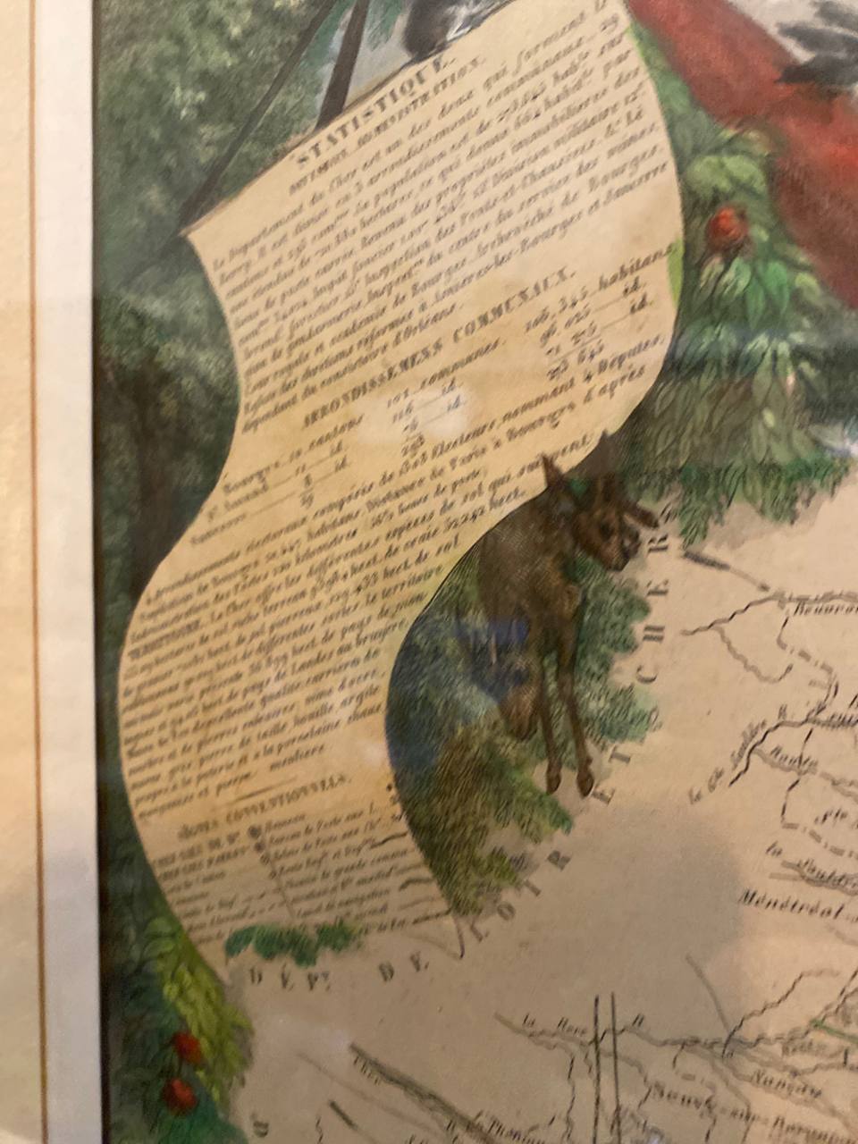 Détail gauche de la carte du Cher, cartouche statistique en parchemin déroulé, médaillon portrait Detain, décor de feuillage et animal