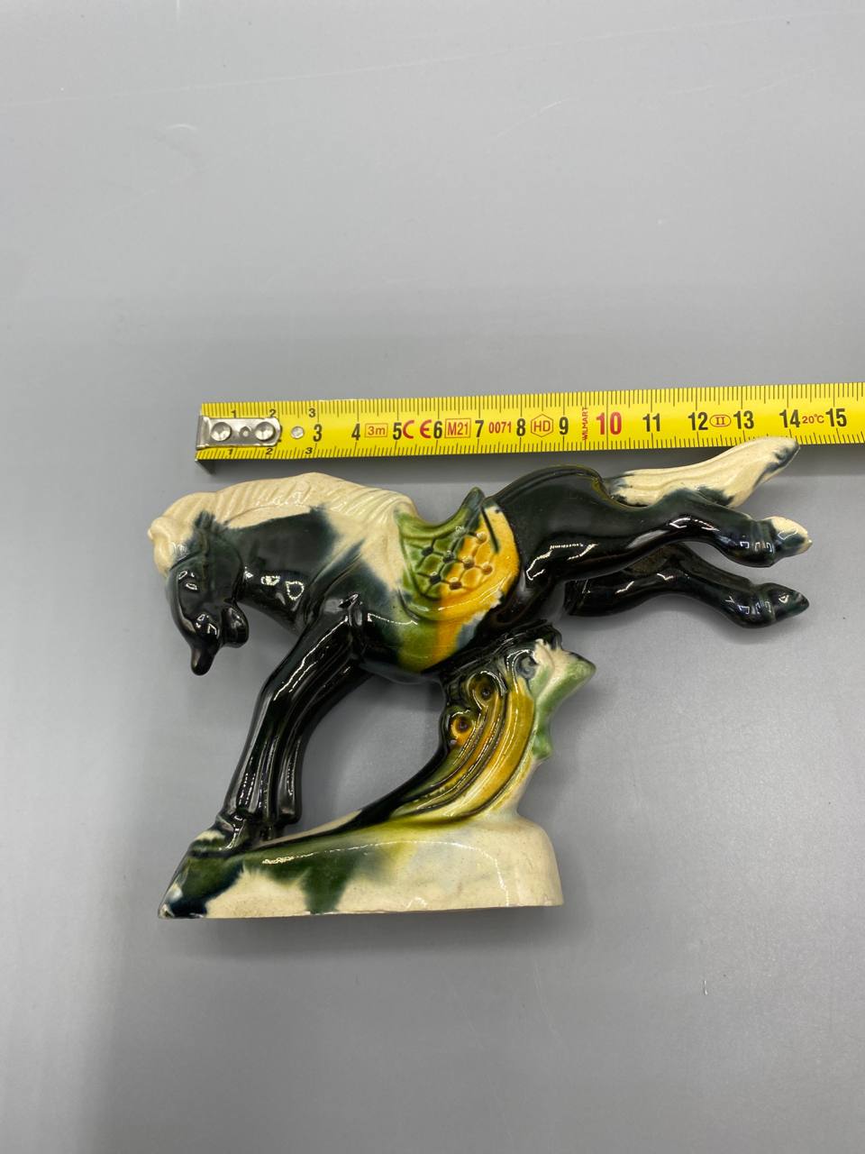 Cheval céramique Tang, longueur 14 cm