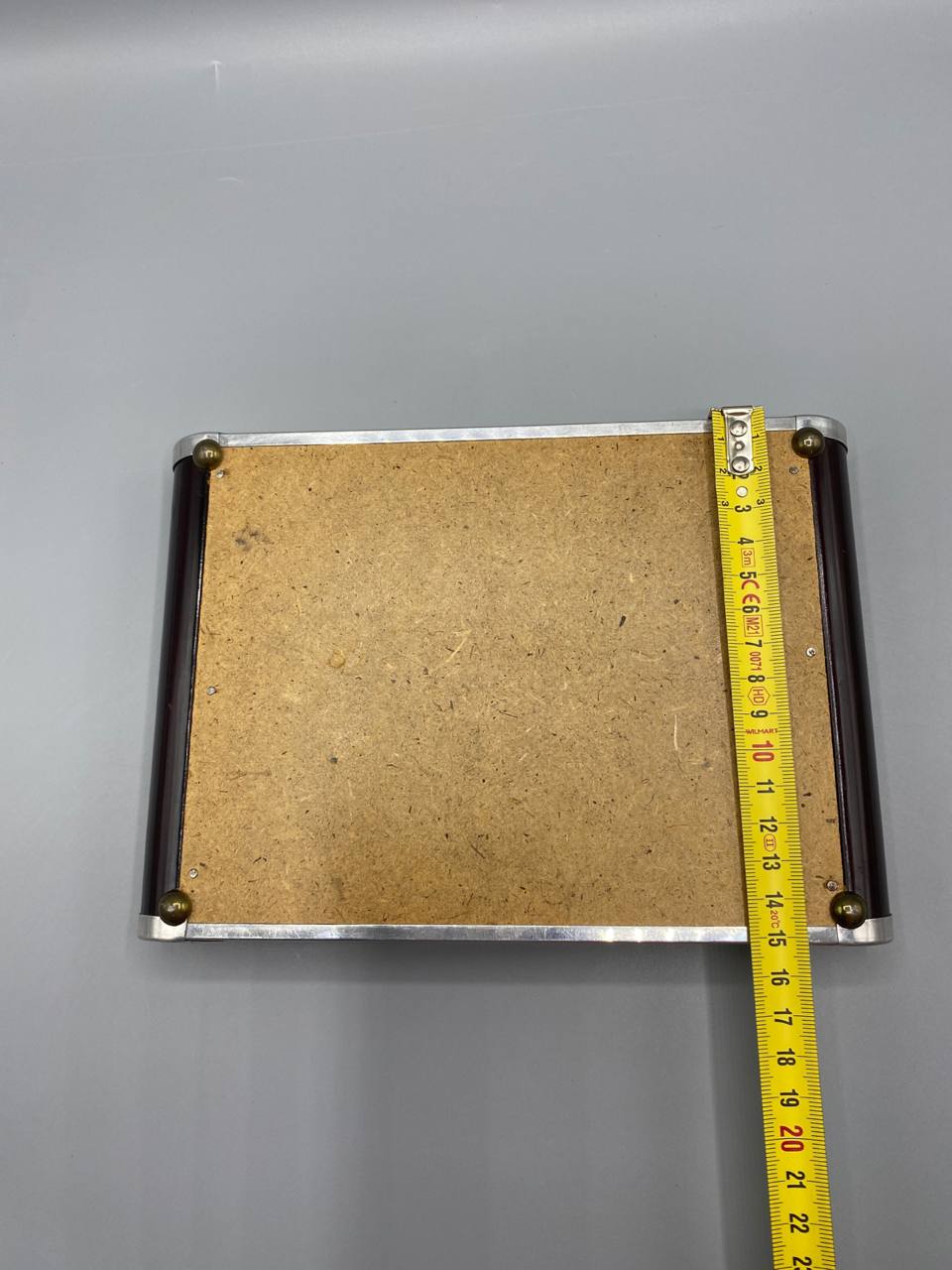 Plateau Art Déco – dos avec mètre, profondeur 17 cm